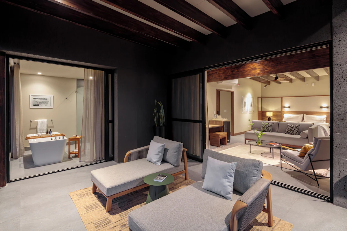 Open-air suite with private terrace and bath
